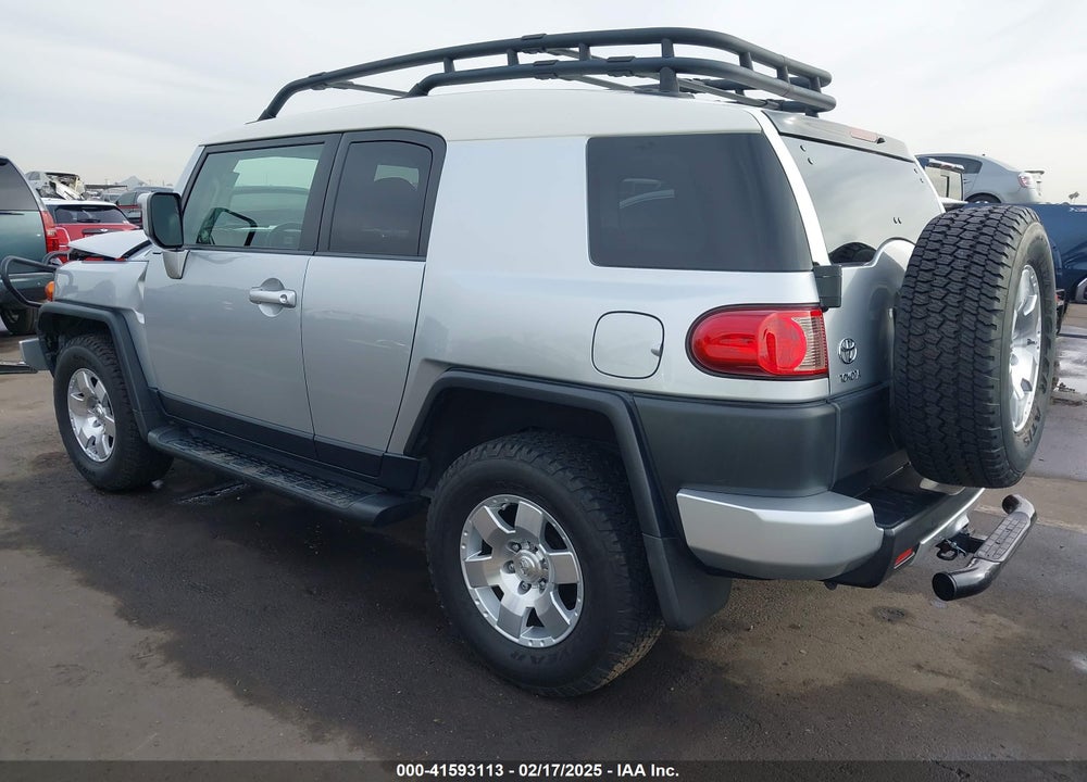 2008 TOYOTA FJ CRUISER VIN: JTEBU11F08K010285