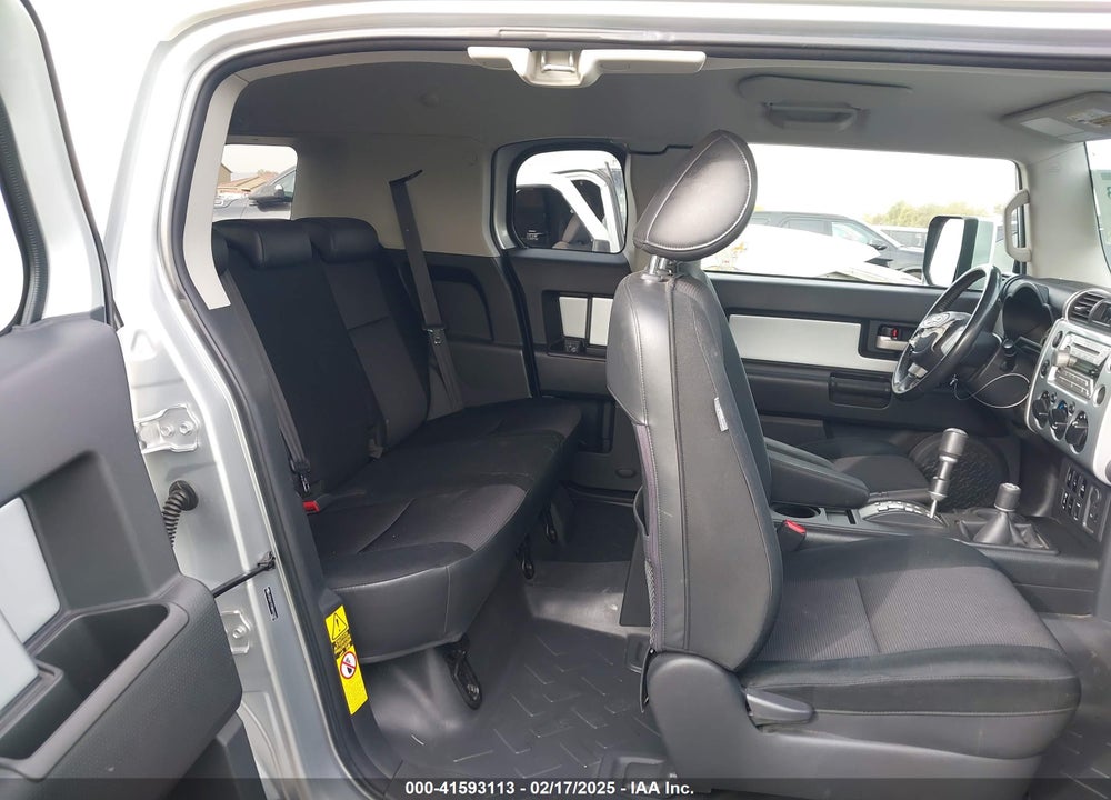 2008 TOYOTA FJ CRUISER VIN: JTEBU11F08K010285