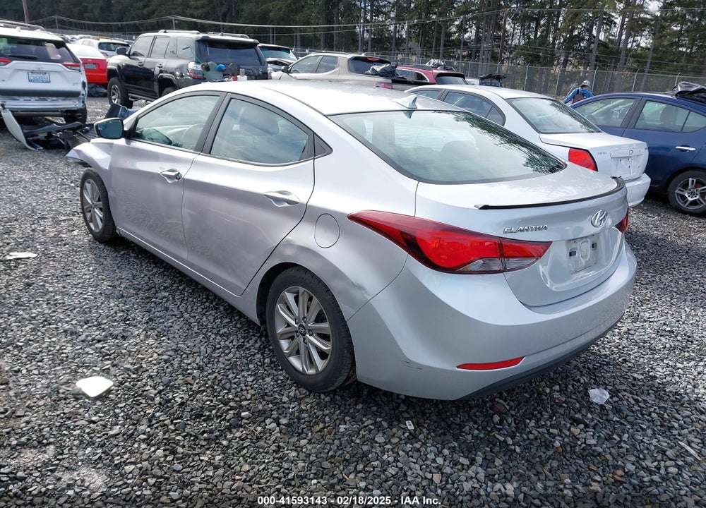2015 HYUNDAI ELANTRA VIN: KMHDH4AE9FU326890