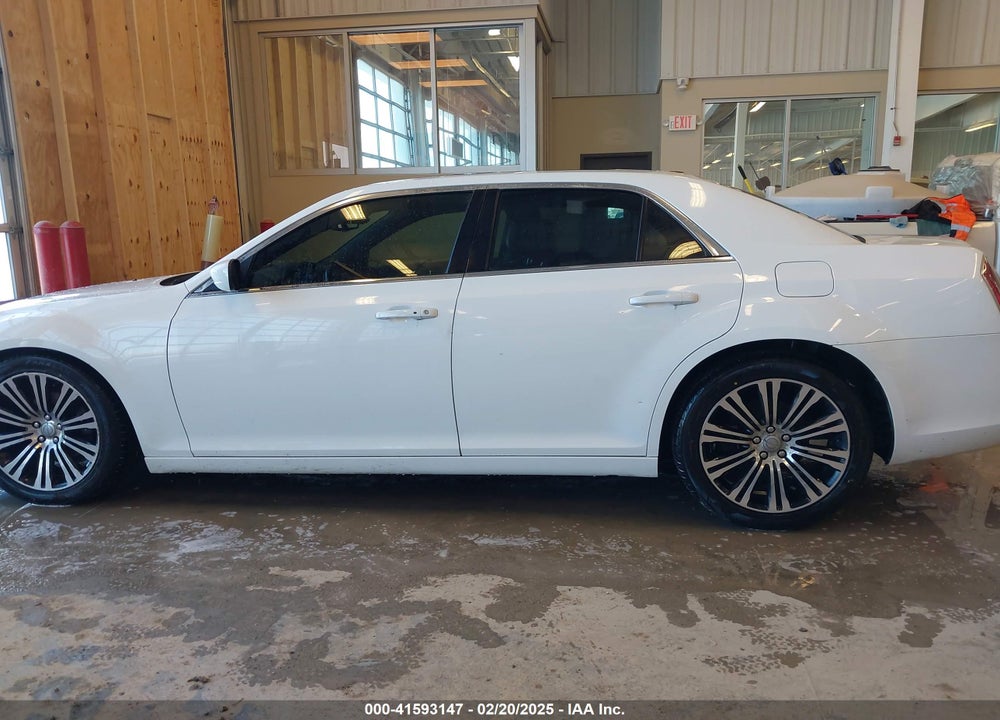 2013 CHRYSLER 300 300S VIN: 2C3CCABG7DH573567