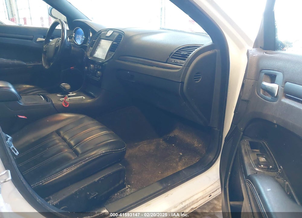 2013 CHRYSLER 300 300S VIN: 2C3CCABG7DH573567