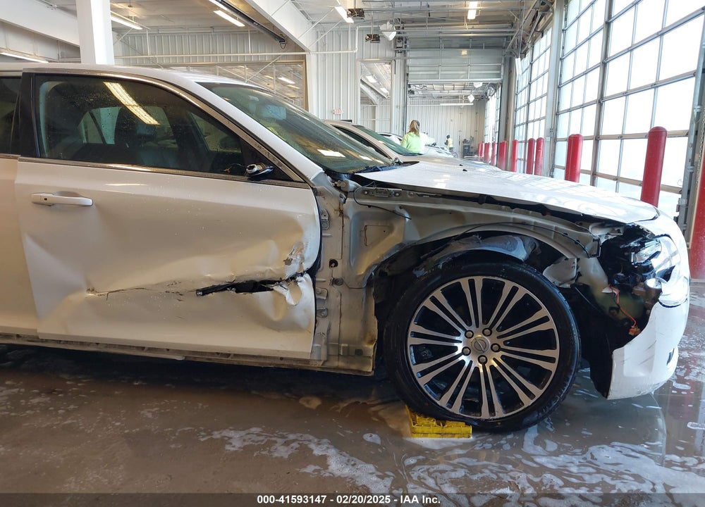 2013 CHRYSLER 300 300S VIN: 2C3CCABG7DH573567