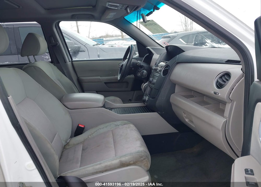 2015 HONDA PILOT SE VIN: 5FNYF4H37FB043882