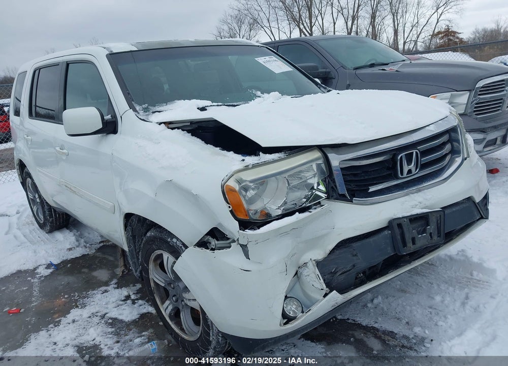2015 HONDA PILOT SE VIN: 5FNYF4H37FB043882