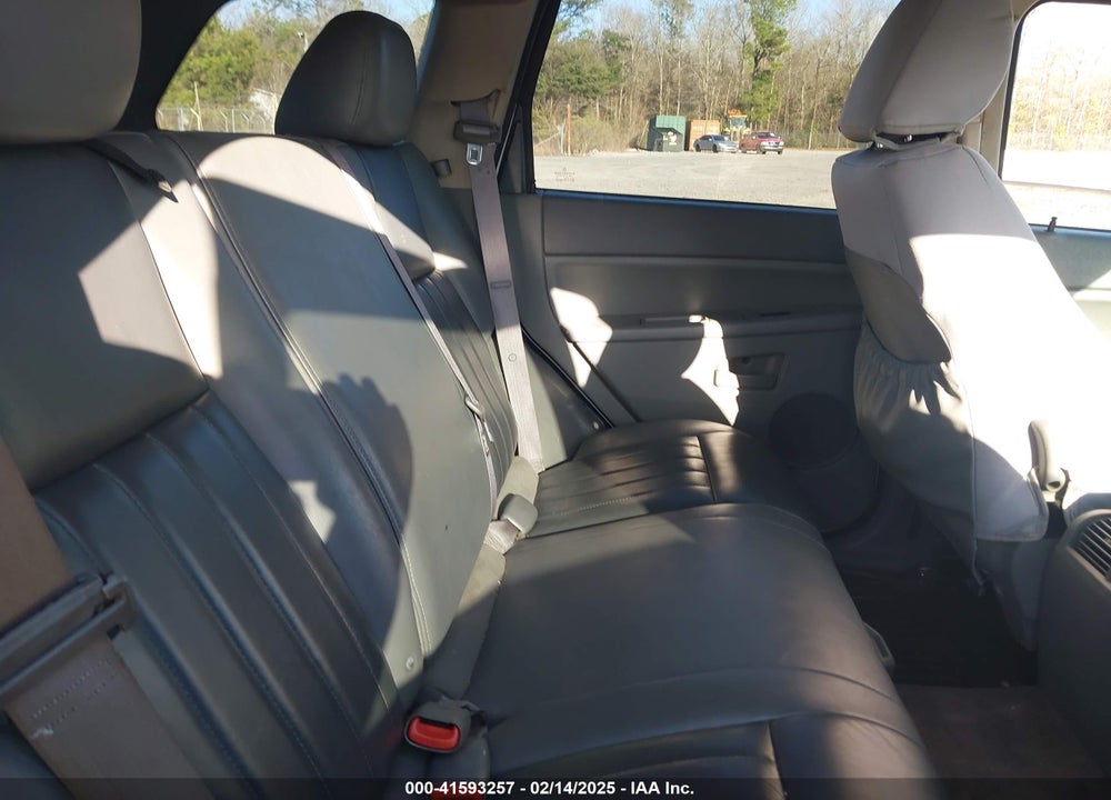 2007 JEEP GRAND CHEROKEE LAREDO VIN: 1J8HS48N57C552678