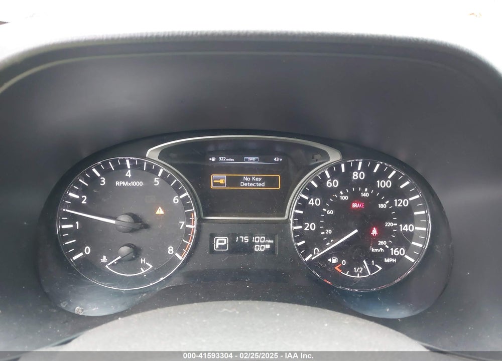 2013 NISSAN PATHFINDER VIN: 5N1AR2MM1DC617748