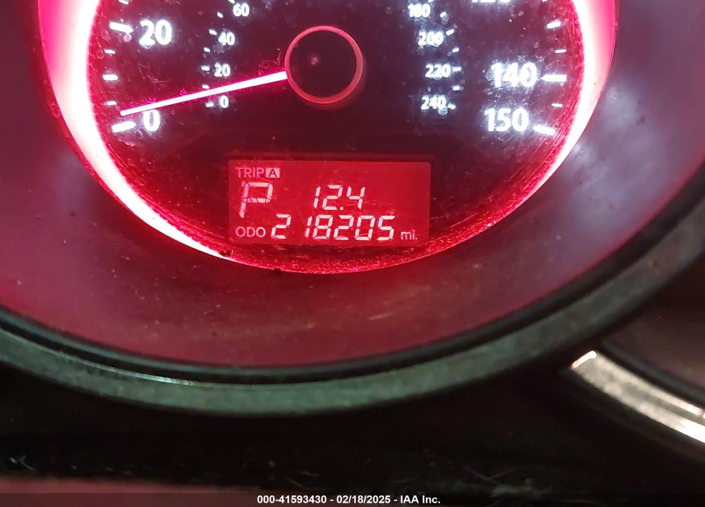 2011 KIA SORENTO SX V6 VIN: 5XYKWDA21BG100037