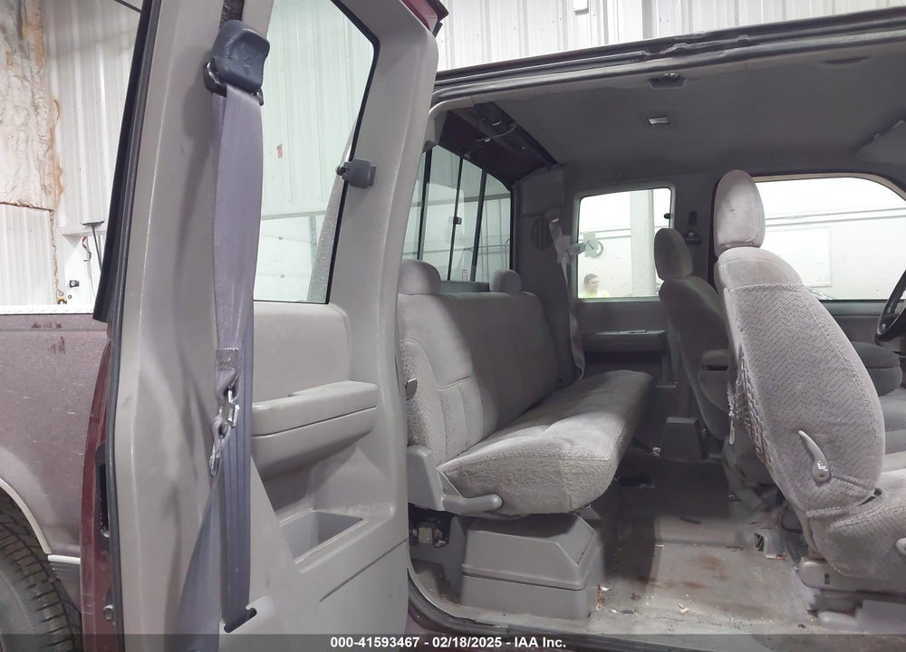 1998 GMC SIERRA 1500 SL WIDESIDE VIN: 2GTEK19MXW1511093