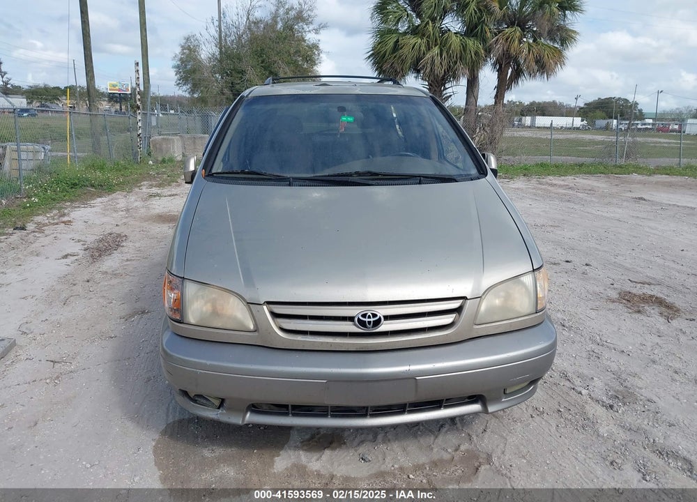 2001 TOYOTA SIENNA XLE VIN: 4T3ZF13C61U340106
