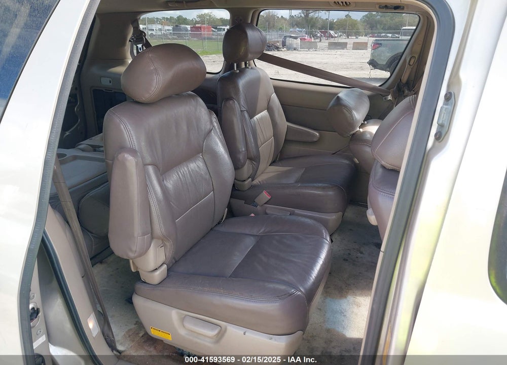 2001 TOYOTA SIENNA XLE VIN: 4T3ZF13C61U340106