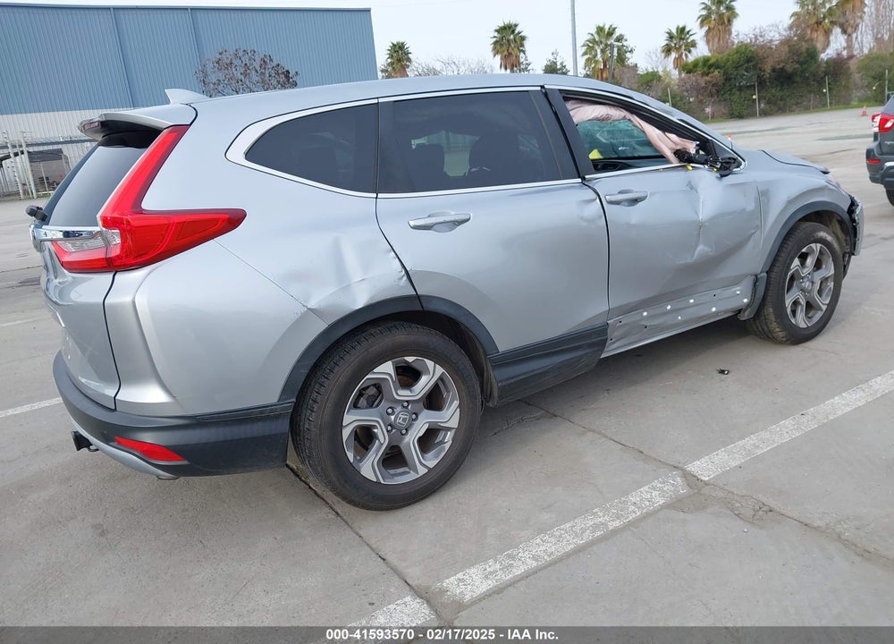 2018 HONDA CR-V VIN: 7FARW1H84JE015615