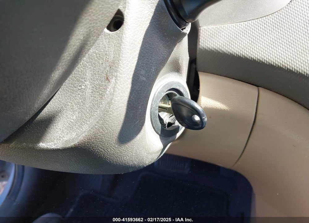 2013 HYUNDAI ACCENT VIN: KMHCT4AE0DU317504