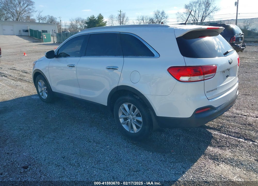 2016 KIA SORENTO 2.4L LX VIN: 5XYPG4A31GG117925