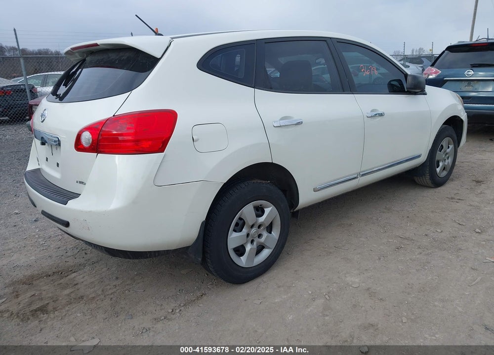 2014 NISSAN ROGUE SELECT S VIN: JN8AS5MV0EW700465