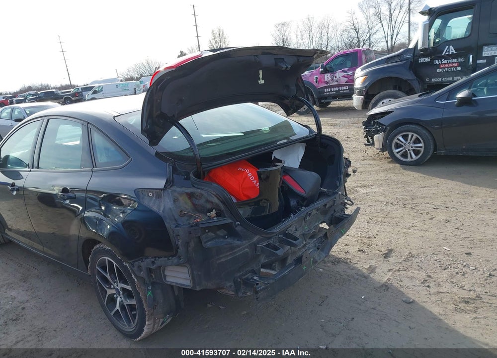 2018 FORD FOCUS VIN: 1FADP3H24JL255213