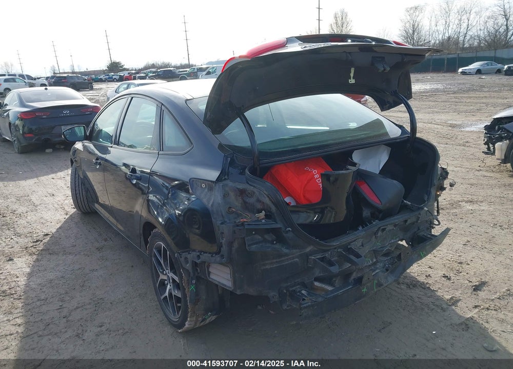 2018 FORD FOCUS VIN: 1FADP3H24JL255213