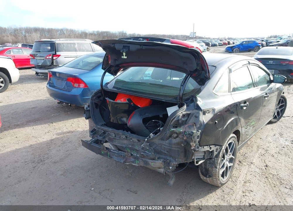 2018 FORD FOCUS VIN: 1FADP3H24JL255213
