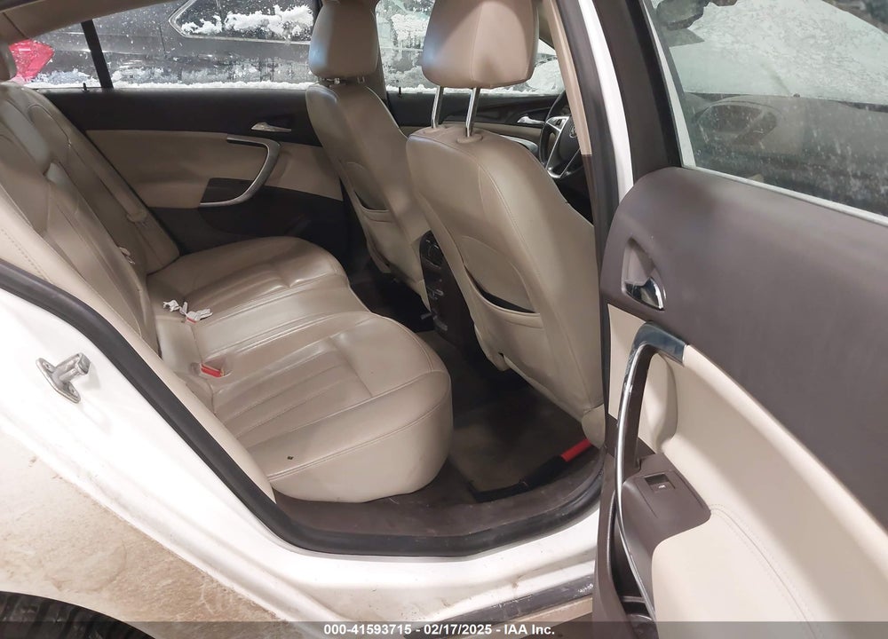 2011 BUICK REGAL VIN: 2G4GR5EC0B9182579