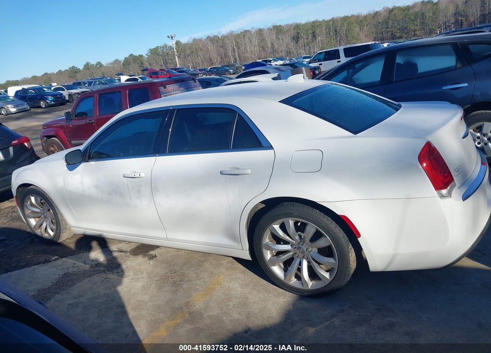 2016 CHRYSLER 300 VIN: 2C3CCAAG6GH343881