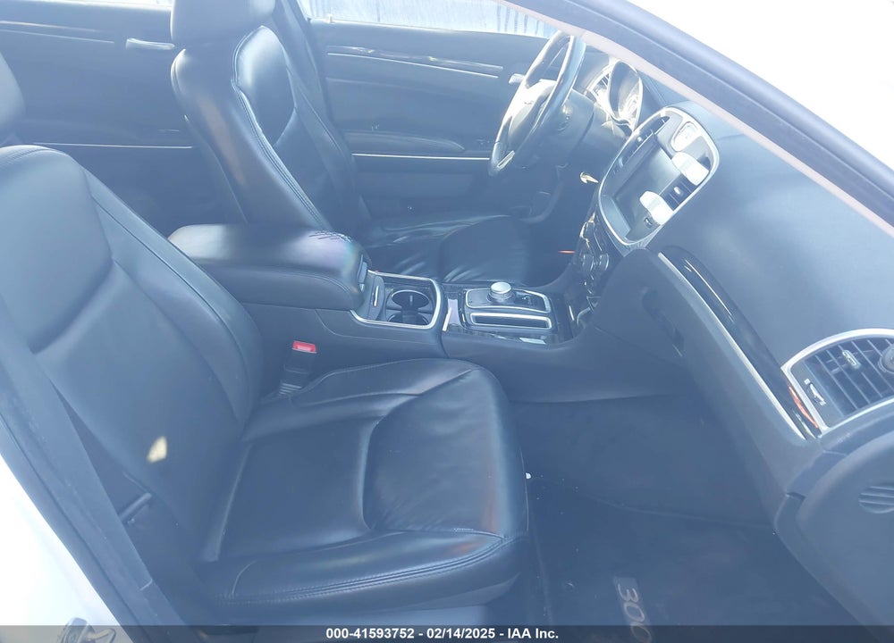 2016 CHRYSLER 300 VIN: 2C3CCAAG6GH343881