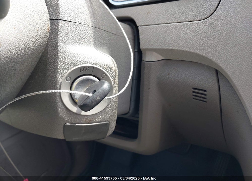 2010 CHEVROLET TRAVERSE LT VIN: 1GNLRGEDXAS105617