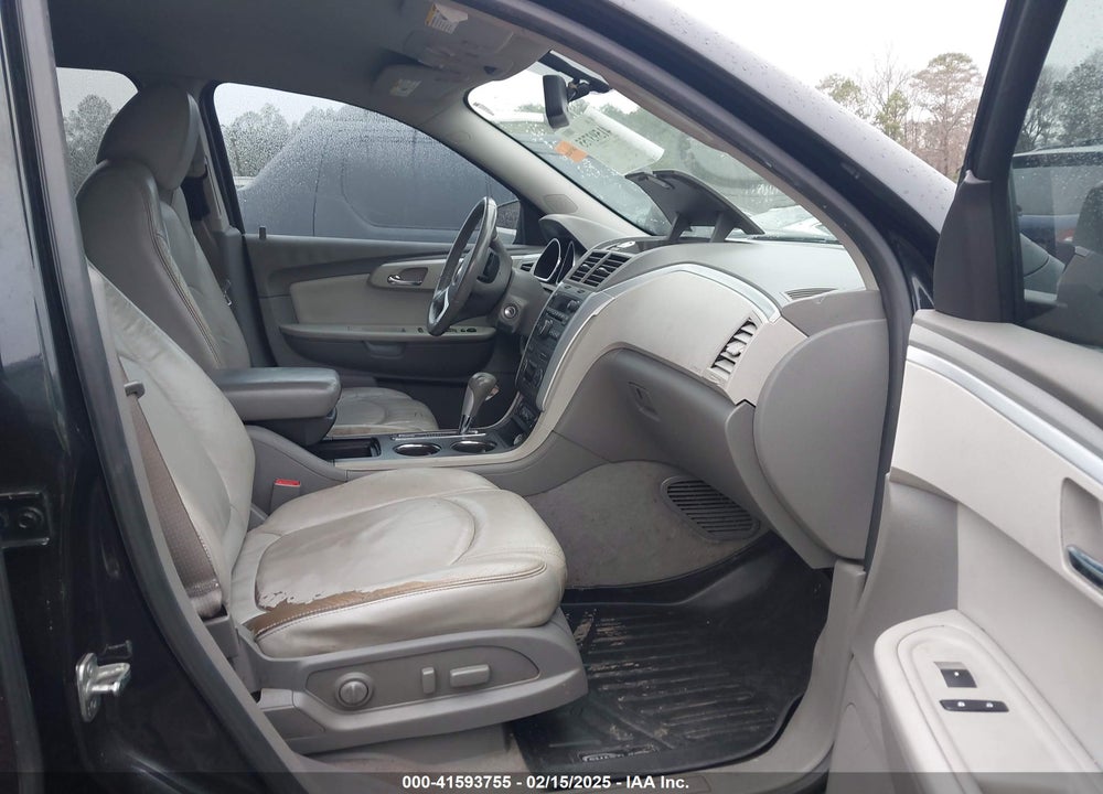 2010 CHEVROLET TRAVERSE LT VIN: 1GNLRGEDXAS105617