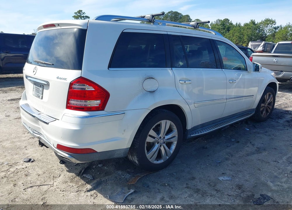 2011 MERCEDES-BENZ GL 450 4MATIC VIN: 4JGBF7BE0BA645569