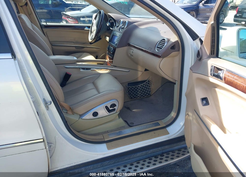 2011 MERCEDES-BENZ GL 450 4MATIC VIN: 4JGBF7BE0BA645569