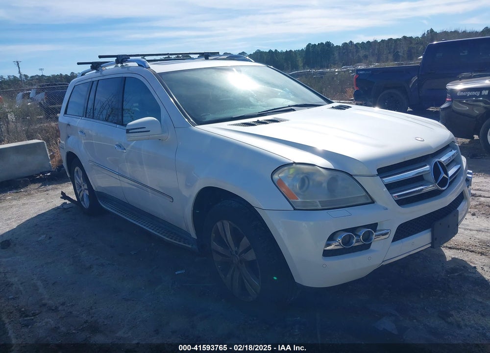 2011 MERCEDES-BENZ GL 450 4MATIC VIN: 4JGBF7BE0BA645569