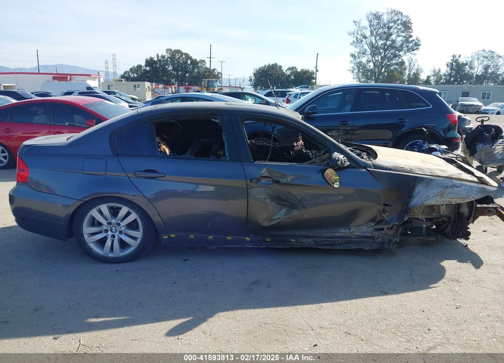 2007 BMW 328I VIN: WBAVA37517NL12229