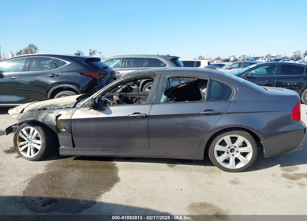 2007 BMW 328I VIN: WBAVA37517NL12229