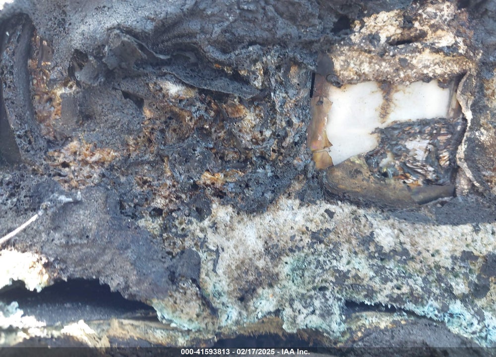 2007 BMW 328I VIN: WBAVA37517NL12229
