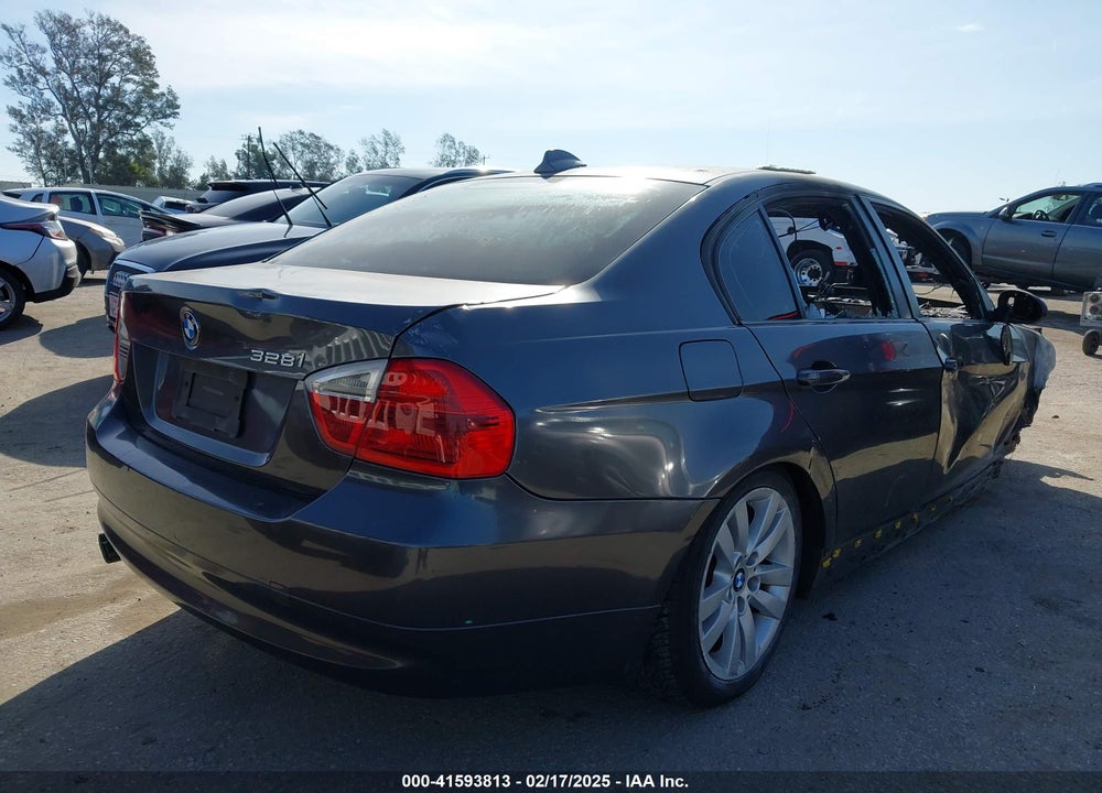 2007 BMW 328I VIN: WBAVA37517NL12229
