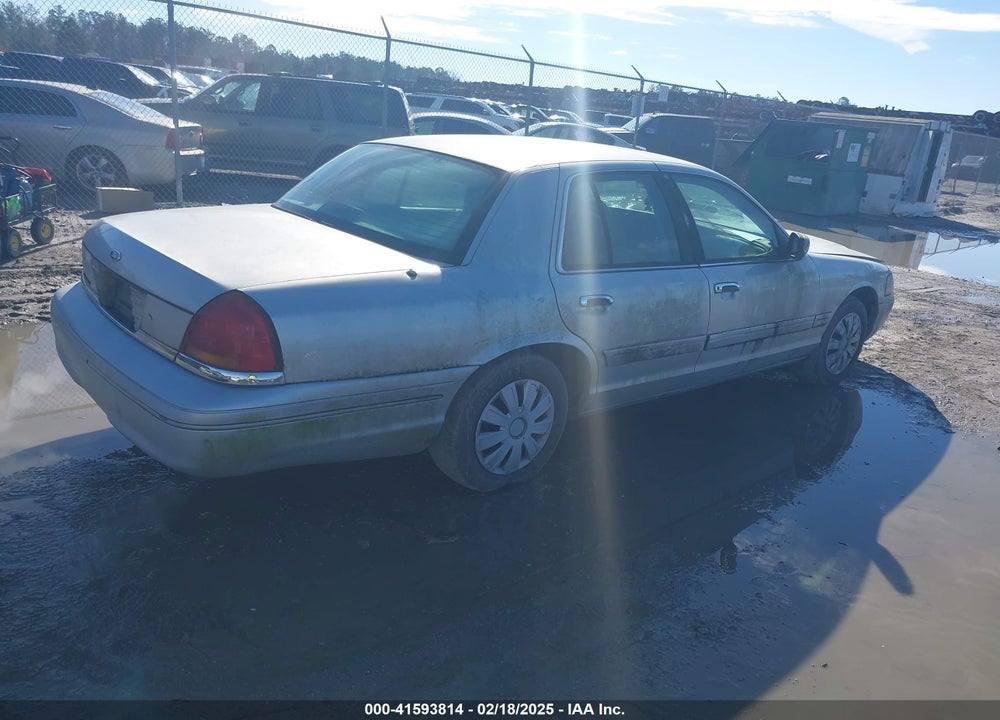 2000 FORD CROWN VICTORIA POLICE INTERCEPTOR VIN: 2FAFP71W5YX205639