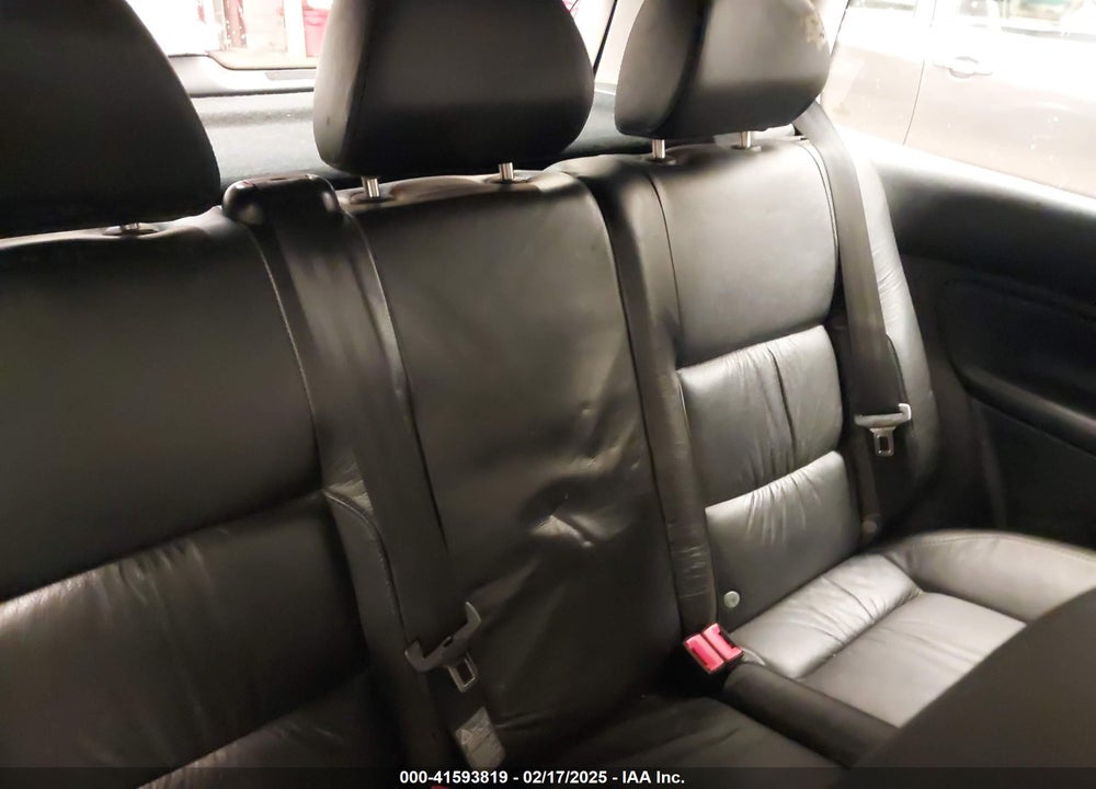 2004 VOLKSWAGEN GTI 1.8T VIN: 9BWDE61J244003791