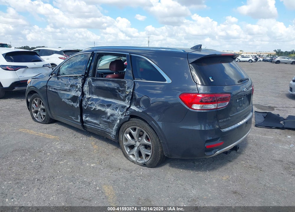 2018 KIA SORENTO 3.3L SX VIN: 5XYPK4A53JG396897