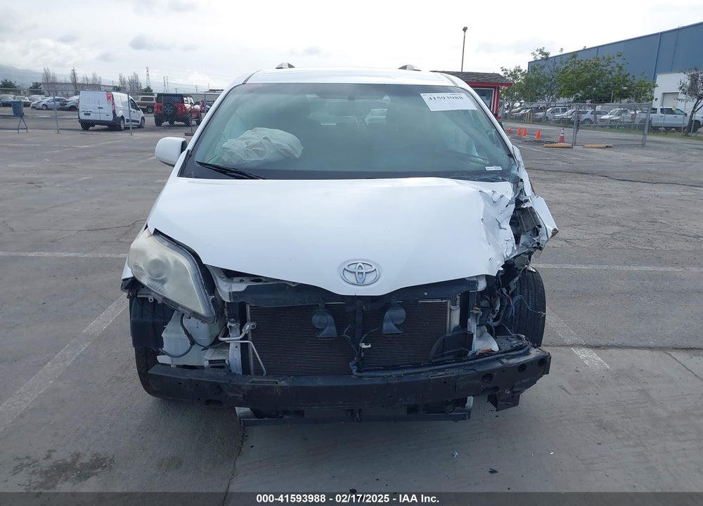 2016 TOYOTA SIENNA VIN: 5TDKK3DC5GS755130