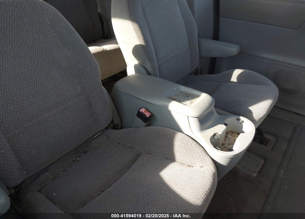 2001 FORD WINDSTAR SE SPORT VIN: 2FMDA57481BB86600