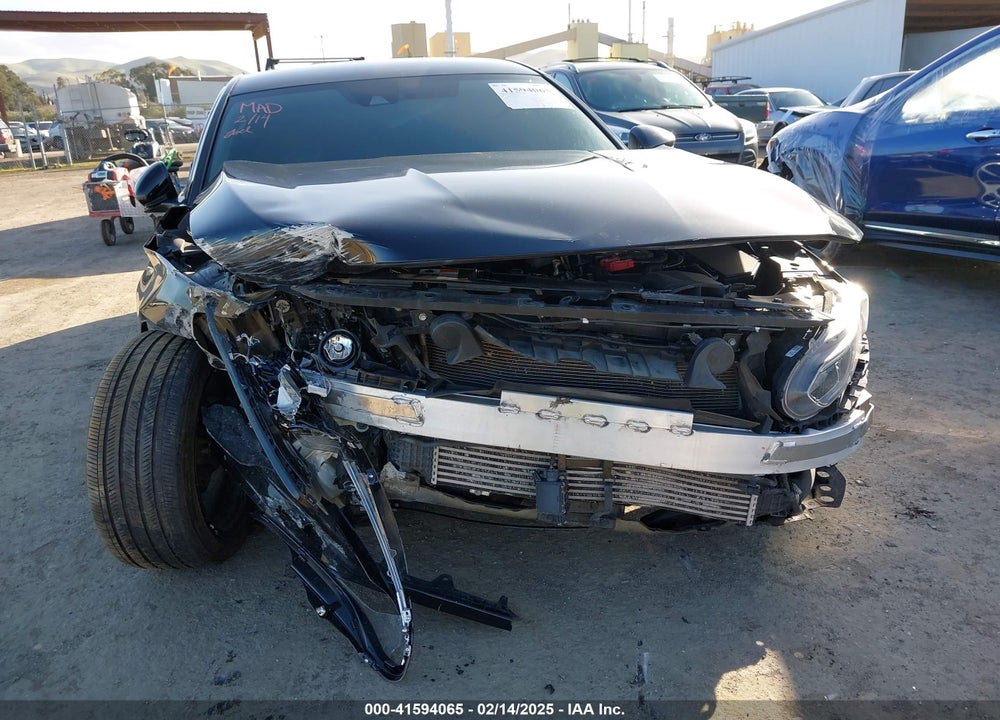 2018 HONDA ACCORD VIN: 1HGCV1F32JA061384