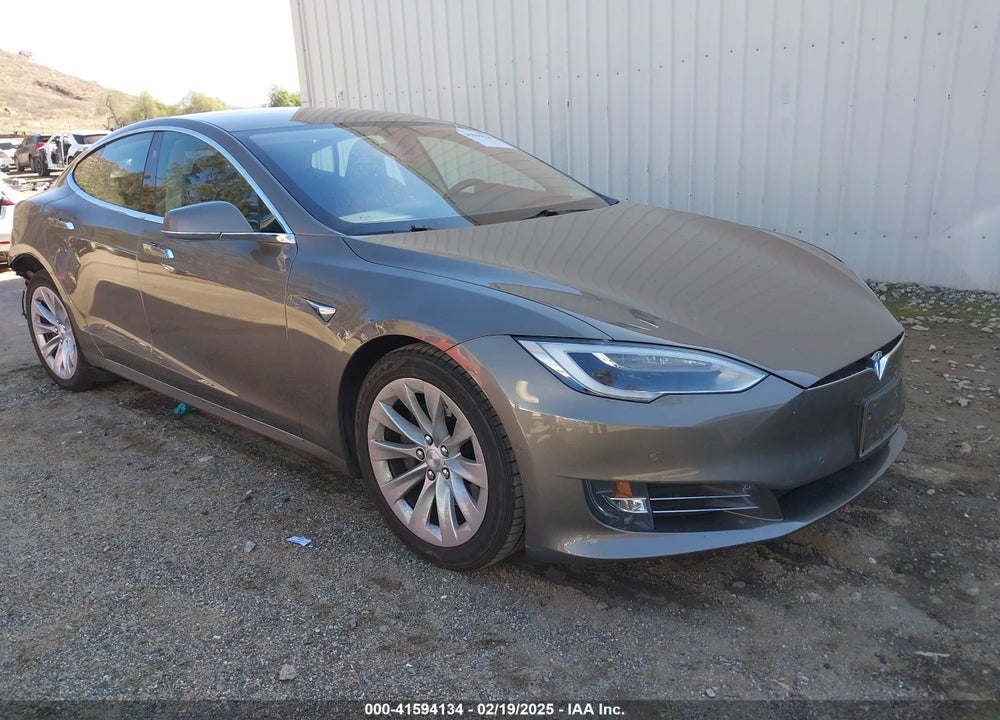2016 TESLA MODEL S VIN: 5YJSA1E12GF159210