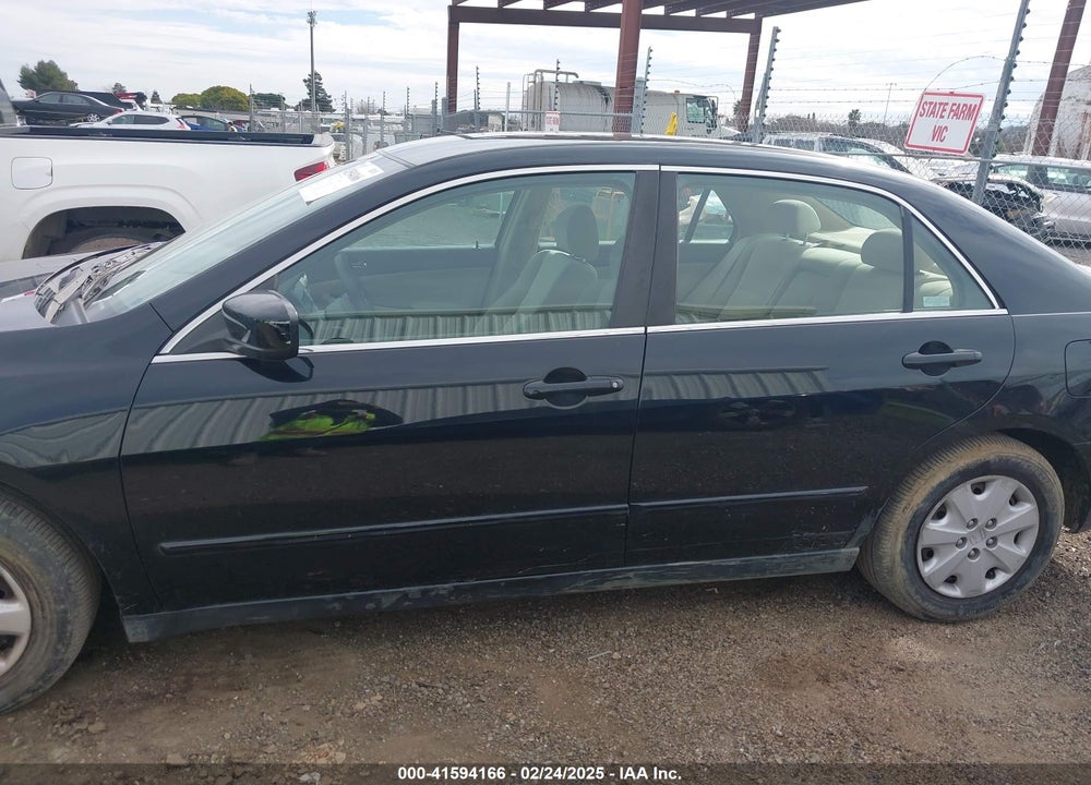 2004 HONDA ACCORD 2.4 LX VIN: JHMCM56364C038433