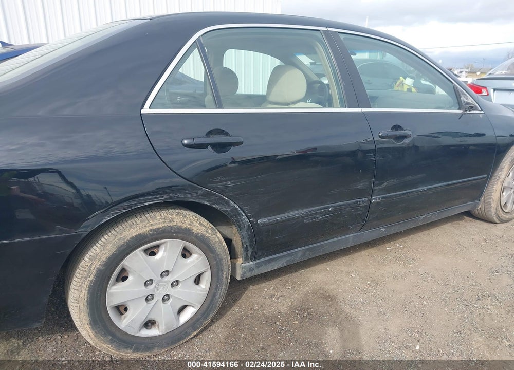 2004 HONDA ACCORD 2.4 LX VIN: JHMCM56364C038433