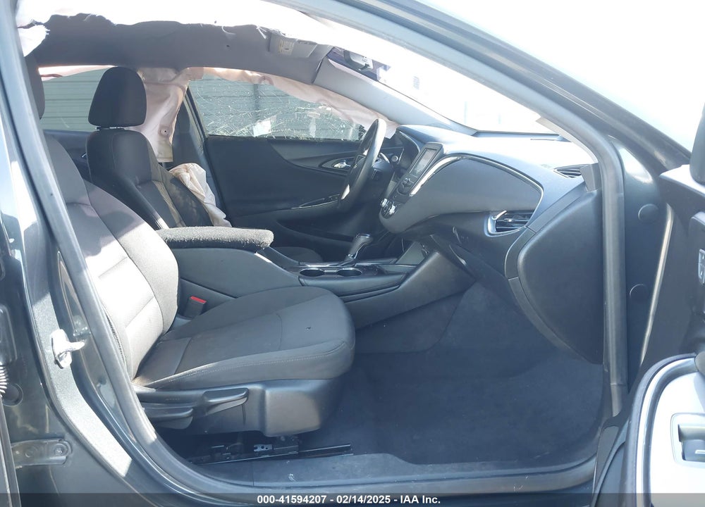 2018 CHEVROLET MALIBU VIN: 1G1ZD5ST5JF236733