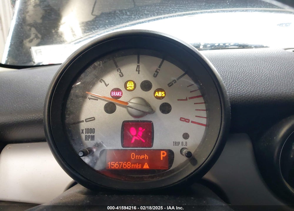 2011 MINI COOPER CLUBMAN VIN: WMWZF3C50BT188693