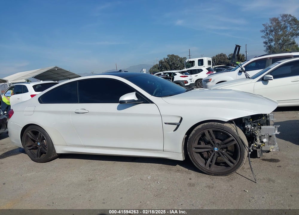 2015 BMW M4 VIN: WBS3R9C51FK331531