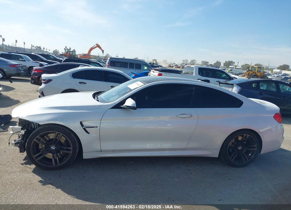 2015 BMW M4 VIN: WBS3R9C51FK331531