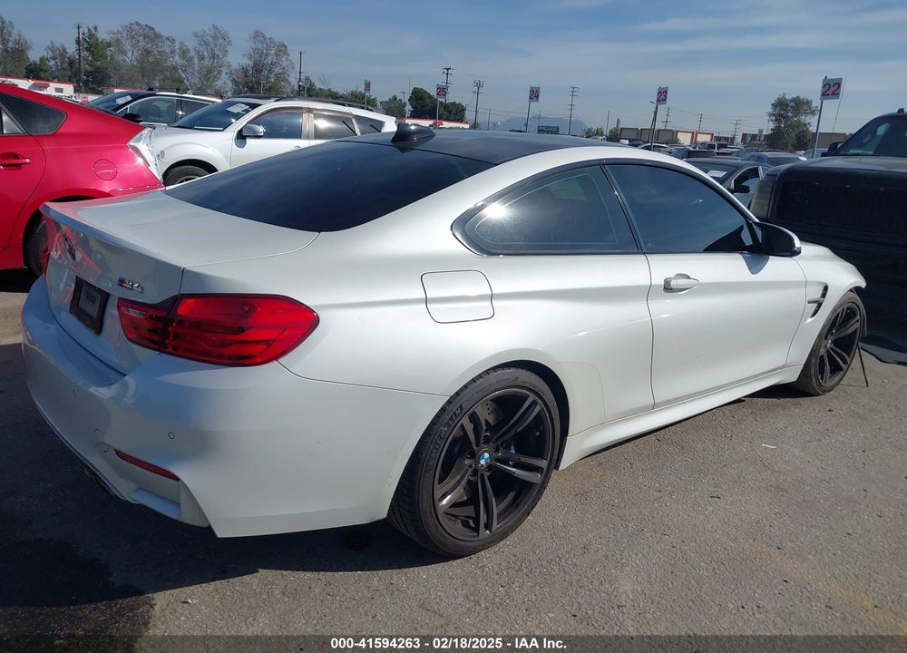 2015 BMW M4 VIN: WBS3R9C51FK331531