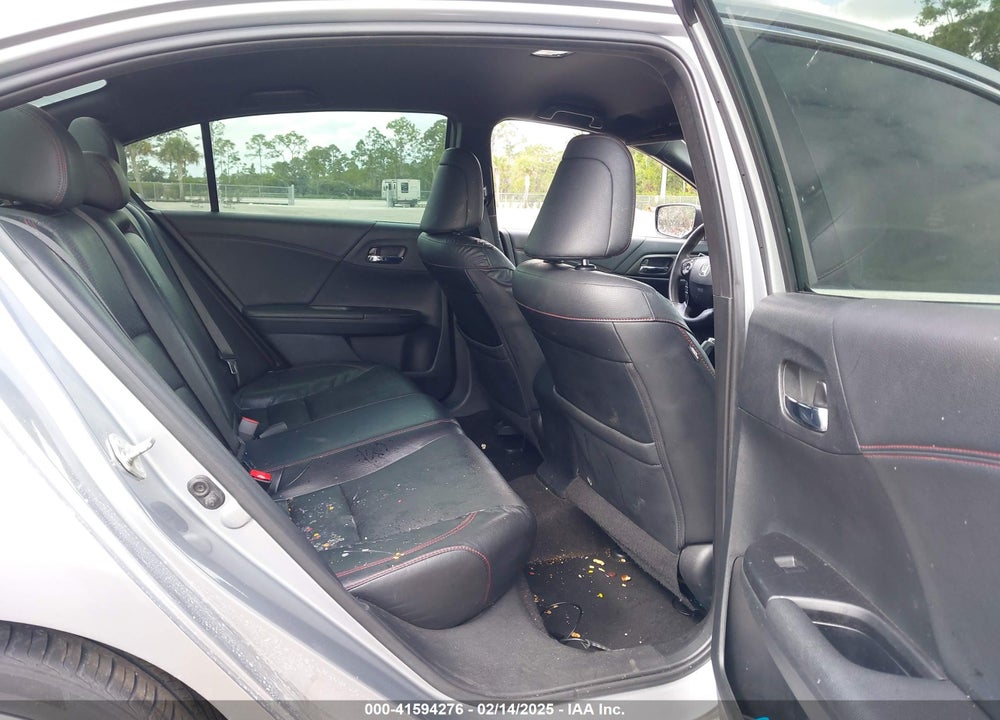 2017 HONDA ACCORD VIN: 1HGCR2F18HA203420