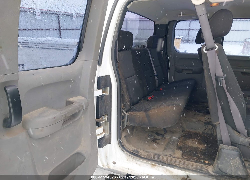 2011 CHEVROLET SILVERADO 2500HD WORK TRUCK VIN: 1GC2KVCGXBZ283269