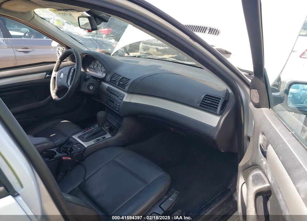 2004 BMW 325I VIN: WBAAZ33494KP83238